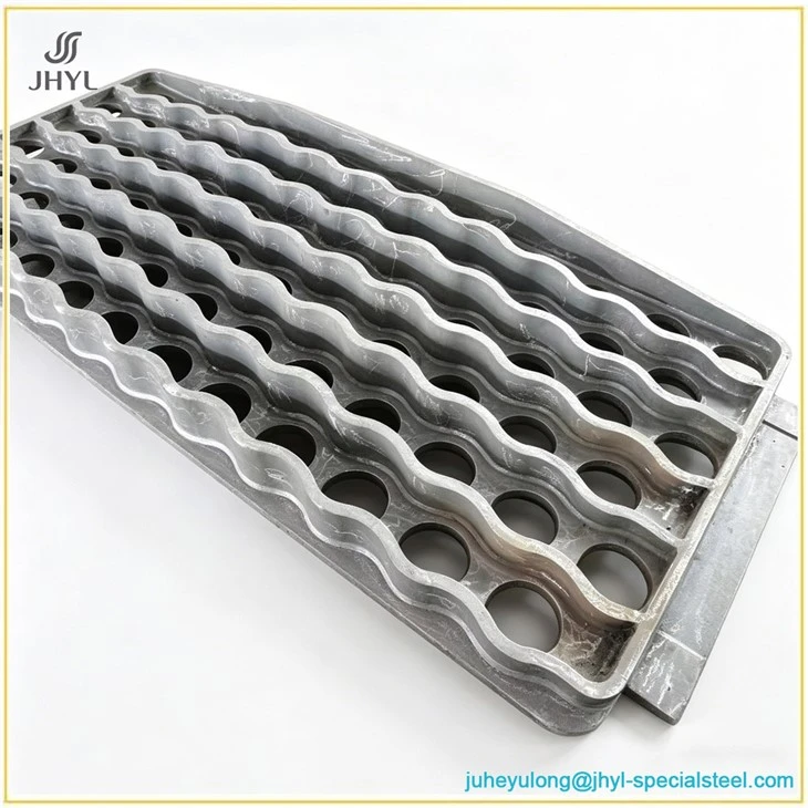 Wear-Resistant High Manganese Steel Crusher Parts factory